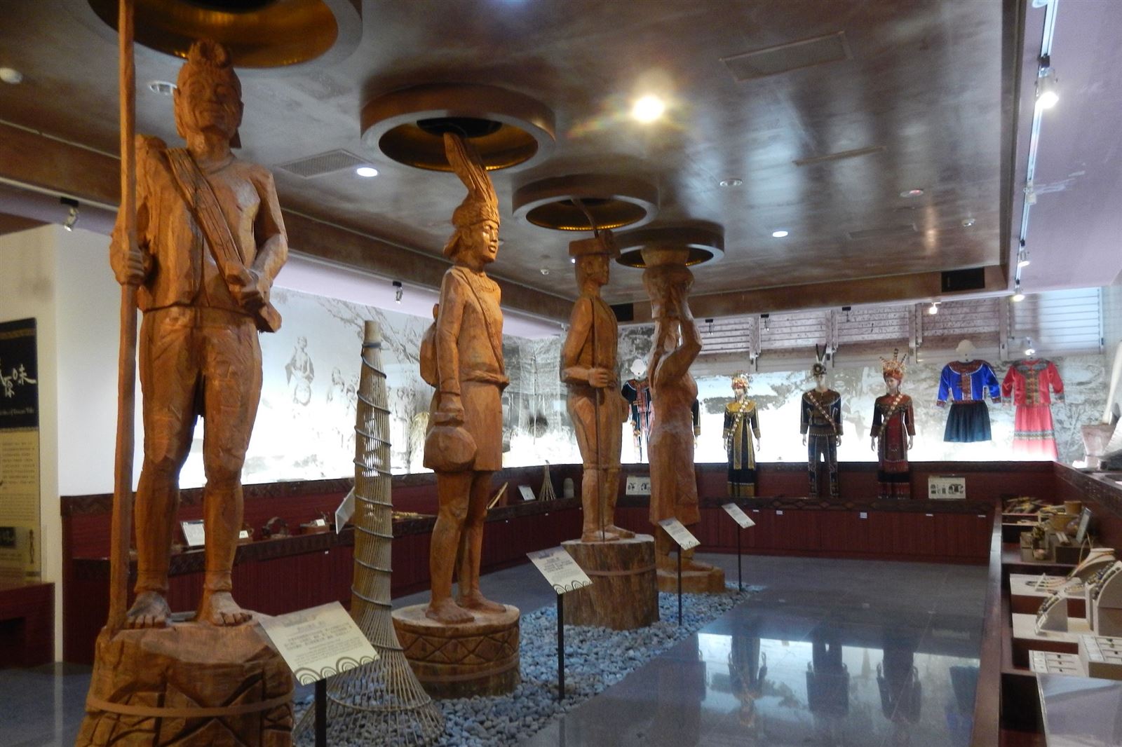 1F 原住民文物展示室-排灣族及魯凱族的社會階制度