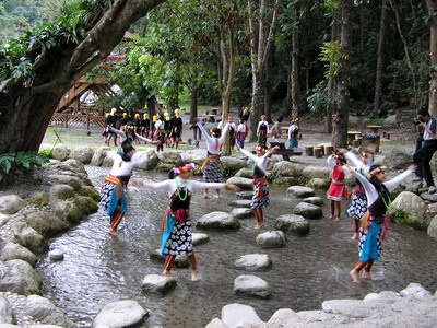 卑南族舞蹈