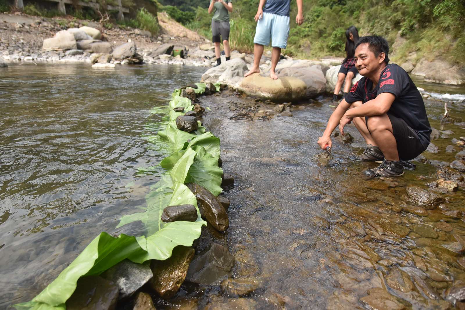 改水道捕魚法