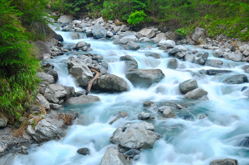 【水文】八仙山的十文溪水量豐沛，水質極佳，是台灣著名的天然泉水。