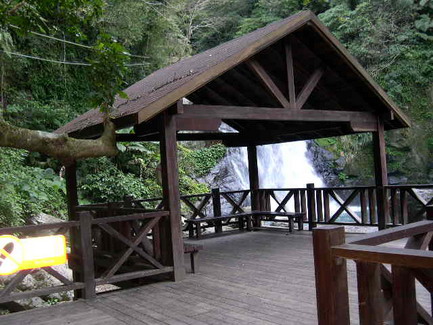 內洞第三層觀瀑台