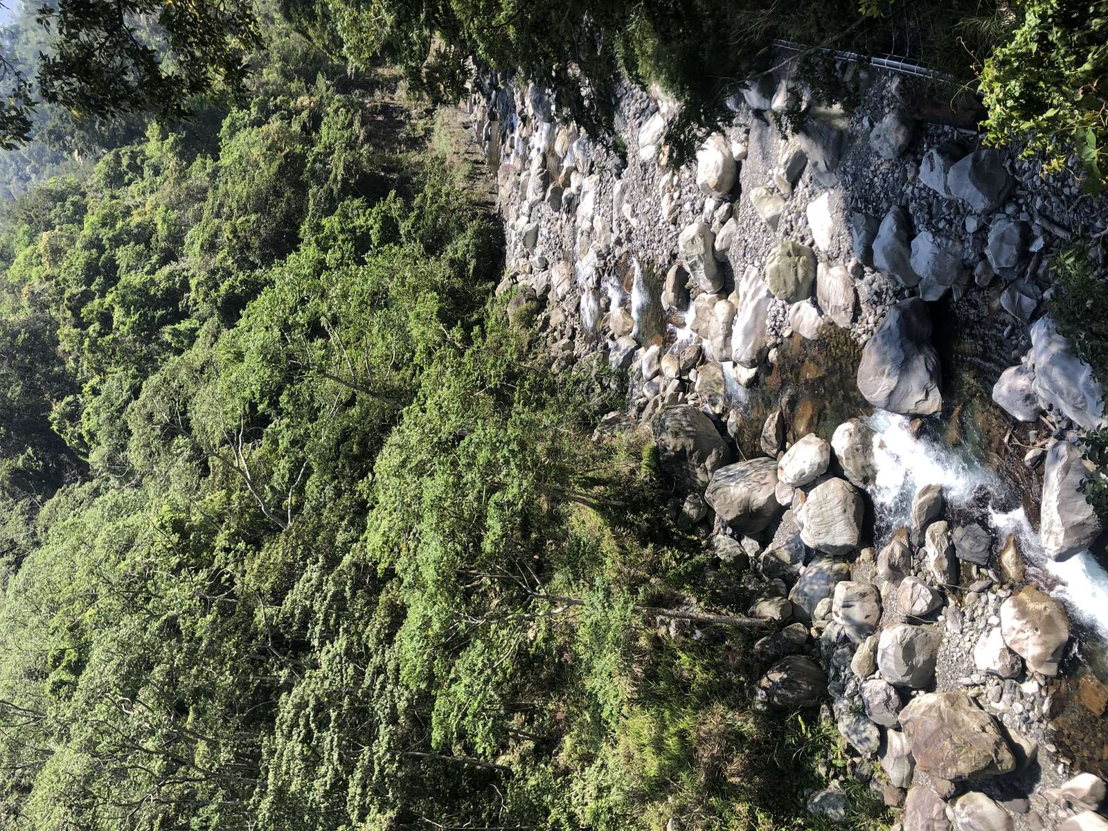 清澈的十文溪與絕美風景從天籟步道旁觀賞一覽無遺