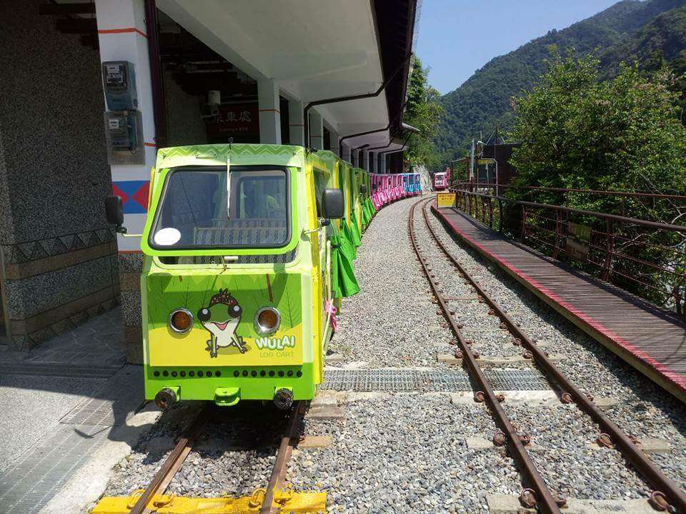 穿越歷史軌跡的烏來台車