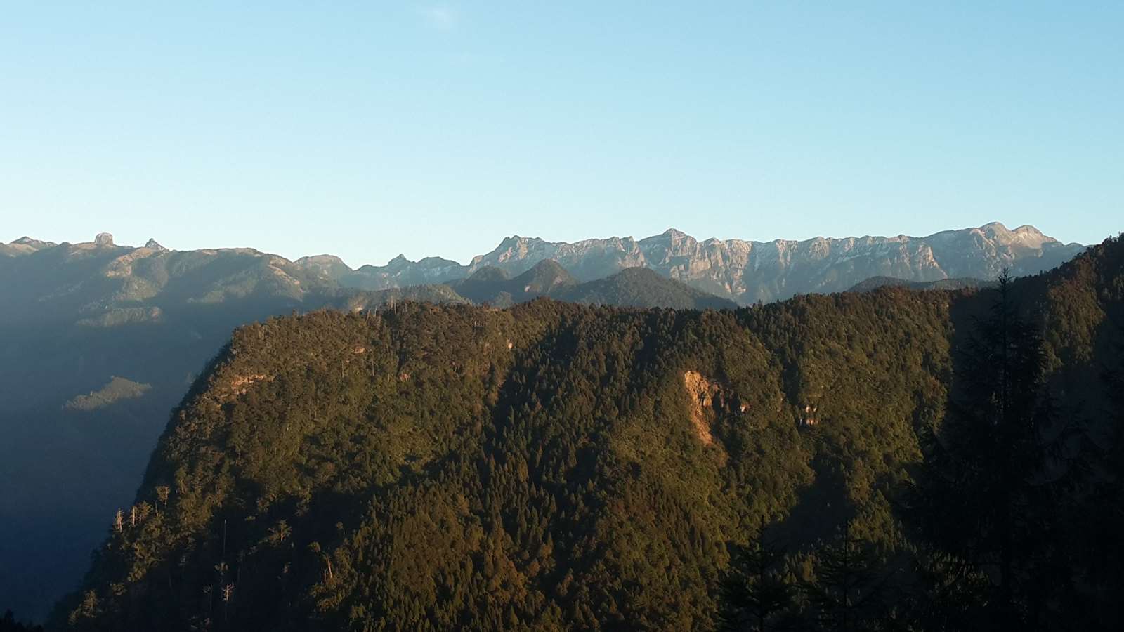 觀霧遠眺聖稜線