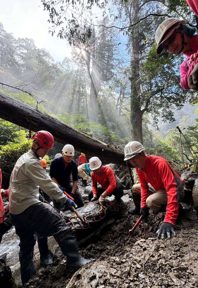 步道志工齊心整修步道