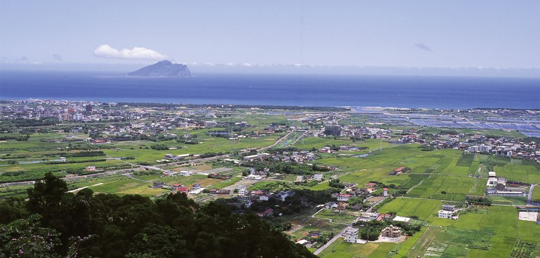眺望龜山島與蘭陽平原