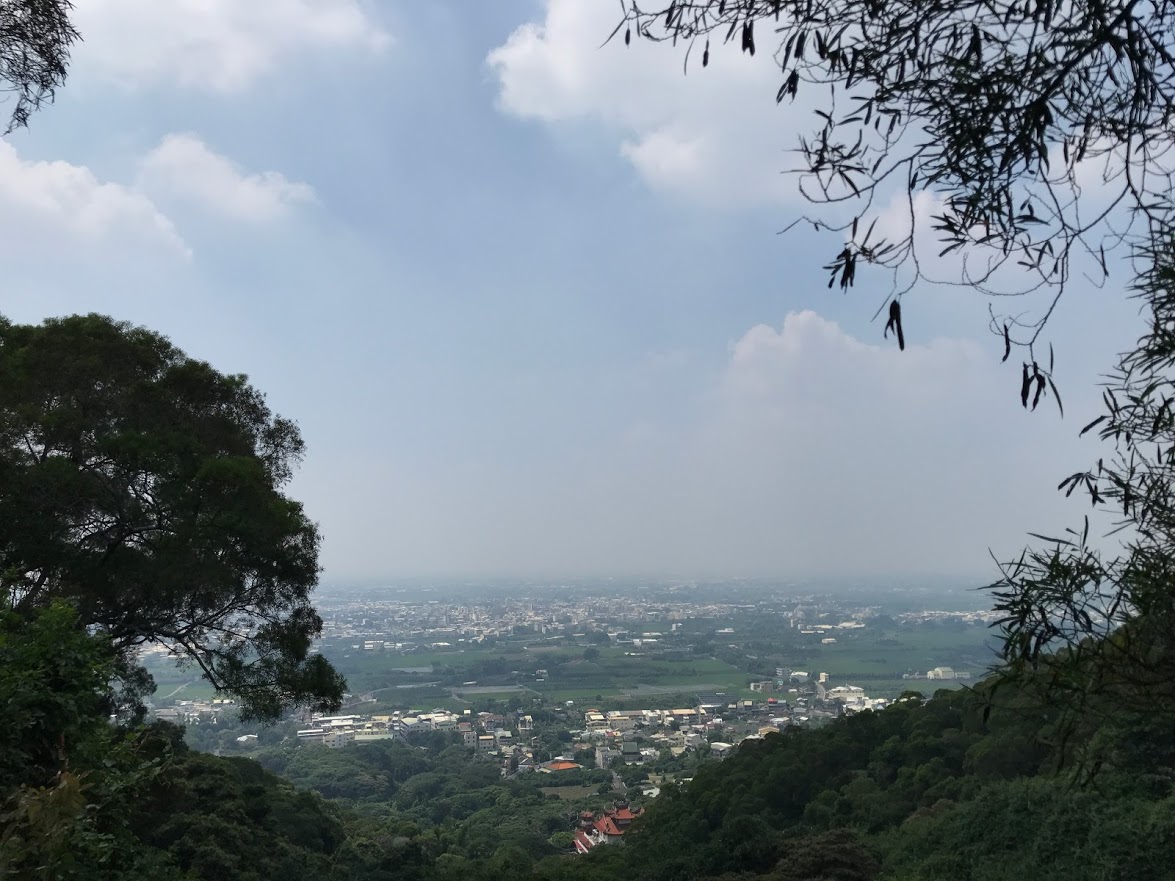 麒麟山步道制高點風景