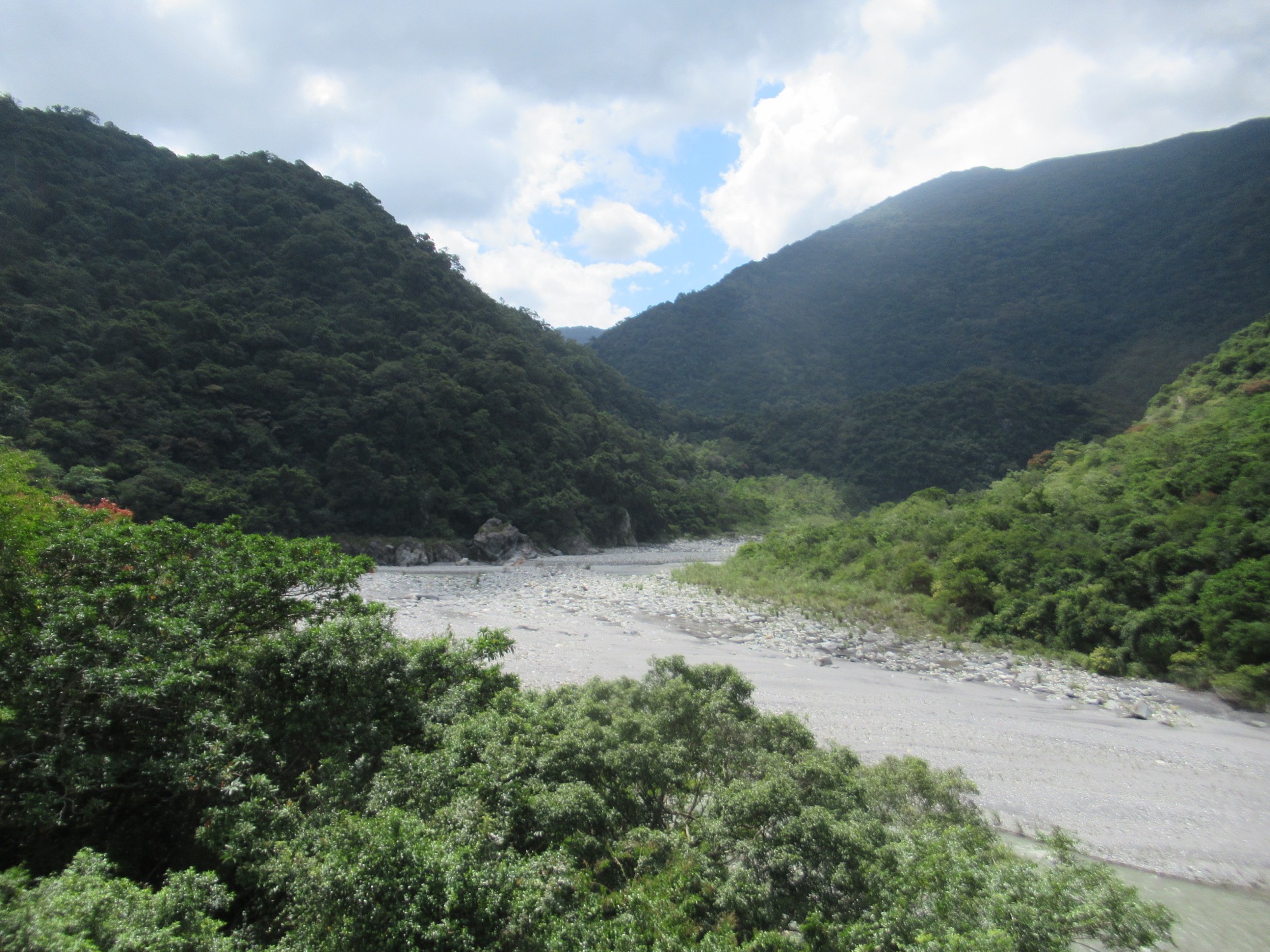 鹿鳴吊橋景色